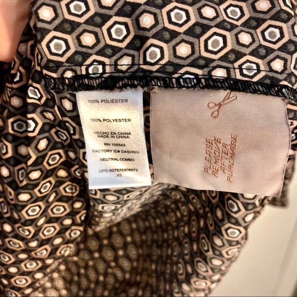 Daisy Fuentes XS work blouse geometric brown black - Picture 4 of 5